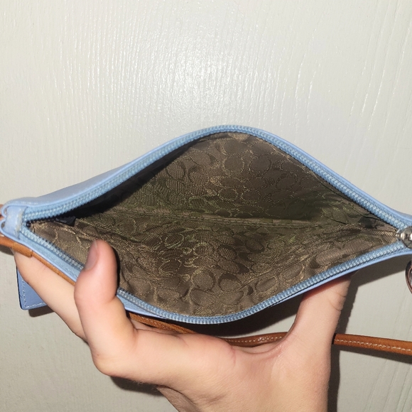 Coach Wristlet - Picture 5 of 10